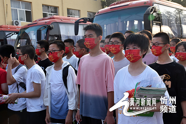 今日，忻州人才中学440名学子决胜中考