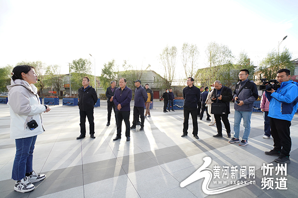 记者节当日,忻州市组织多家媒体集中采风